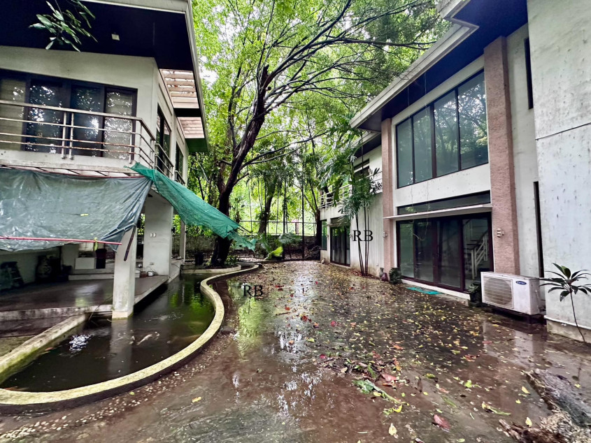 For Sale: 4-Bedroom House at Corinthian Garden, Quezon City