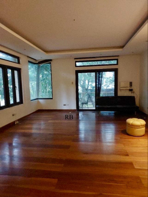 For Sale: 4-Bedroom House at Corinthian Garden, Quezon City