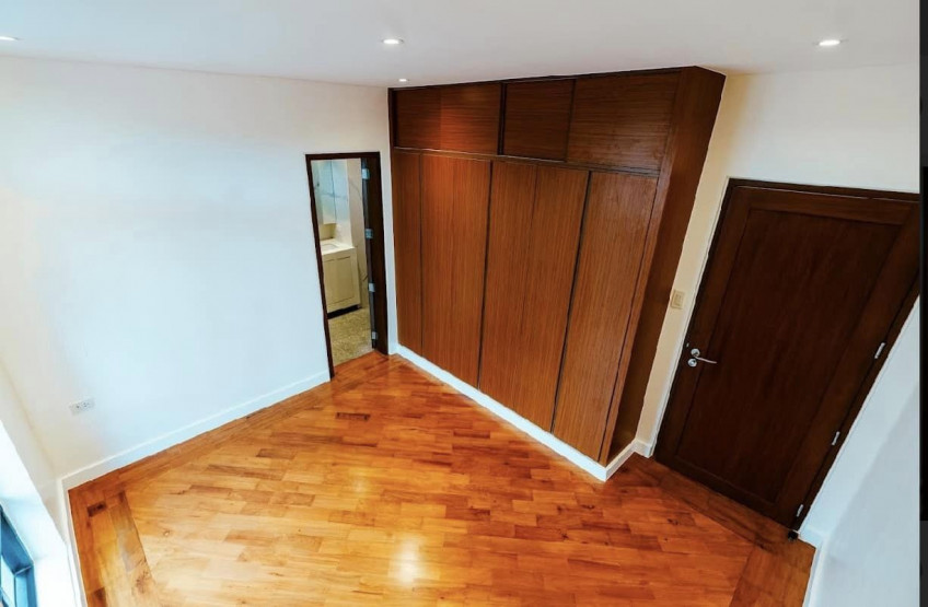 For Sale: Modern 5-Bedroom House at Capitol Homes, Quezon City