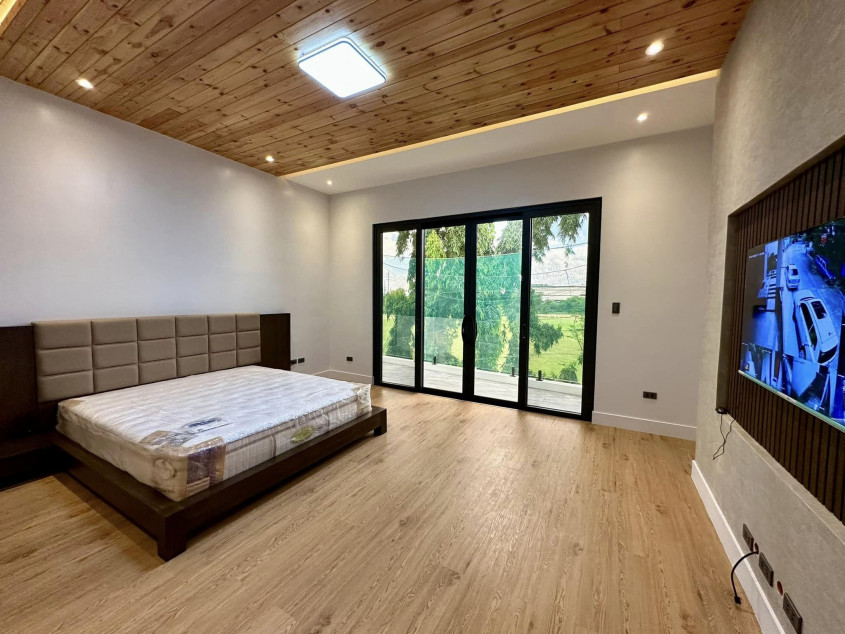 Exquisite Brand-New 2-Storey House with Basement for Sale in Don Antonio Royale