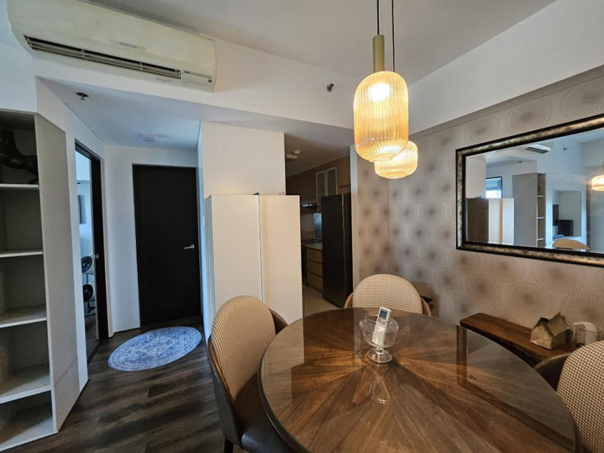 1 Bedroom With Balcony & Parking For Lease Or For Sale At Parkway Place Alabang Muntinlupa