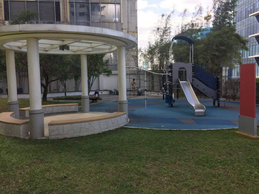 Clean Title RFO Furnished 1 BR For Sale At The Lerato Ayala Makati