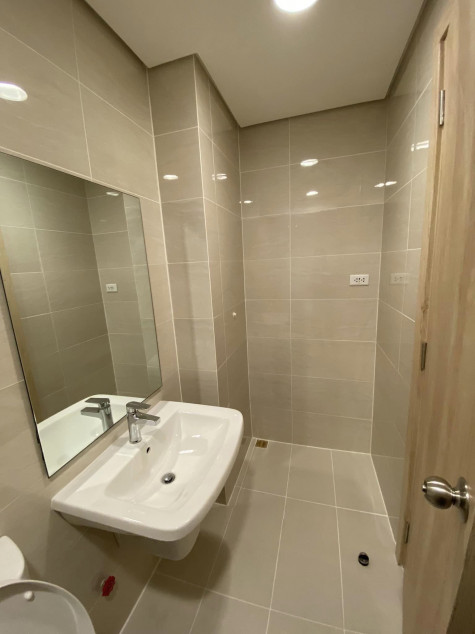 RFO Clean Title Studio Unit For Sale At The Travertine Portico Alveo Pasig