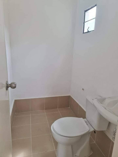 Foreclosed Studio Type Rowhouse In Lipa City, Batangas