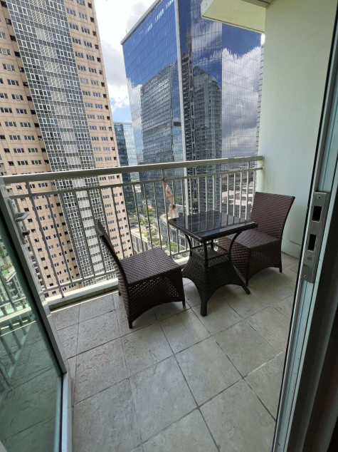 For Sale Fully Furnished 1 Bedroom Unit At The Meranti At Two Serendra BGC, Taguig