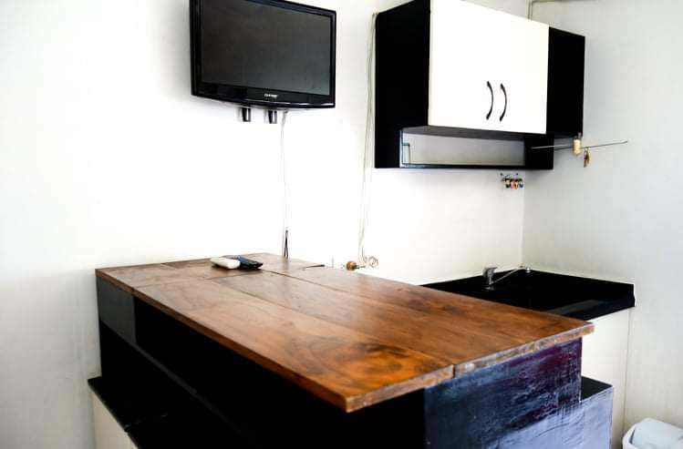 PROPERTY # 17 For Rent: Studio Unit in La Guardia Flats, Lahug