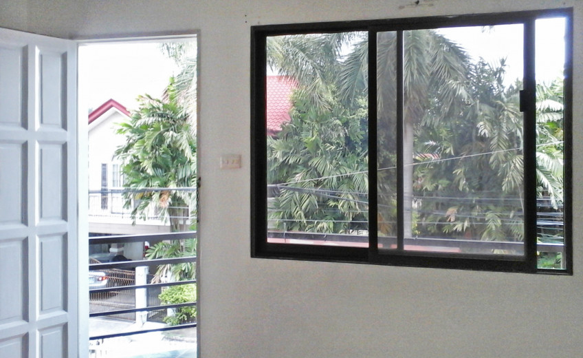 PROPERTY # 35 For Sale: House in Diamond St., Francisca Village, Labangon, Cebu City