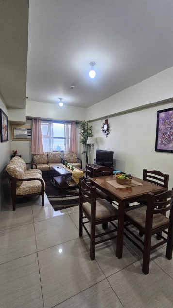 For Sale 2 Bedroom Unit With Parking In Taft East Gate Cebu