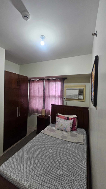 For Sale 2 Bedroom Unit With Parking In Taft East Gate Cebu