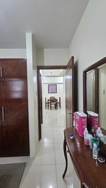 For Sale 2 Bedroom Unit With Parking In Taft East Gate Cebu