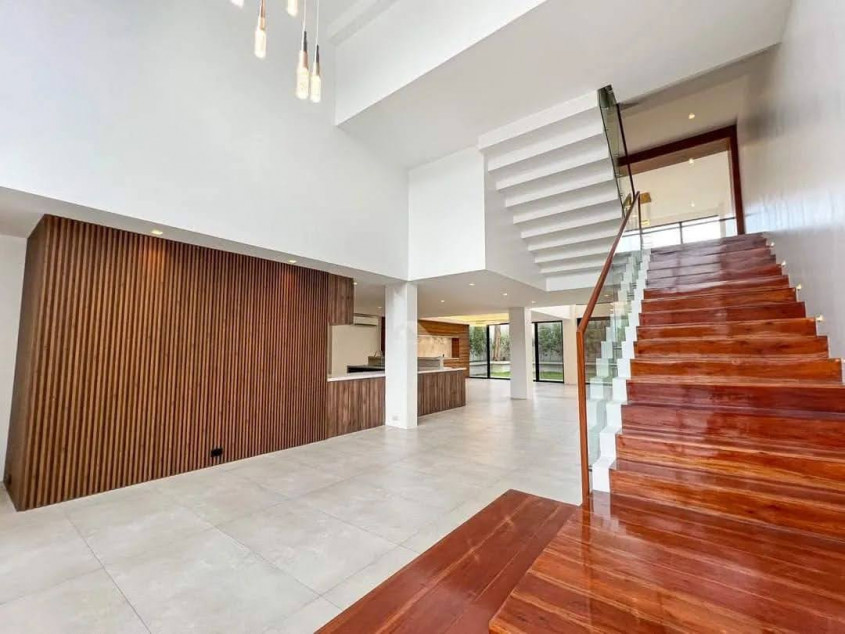 Brand New House In White Plains Village, Quezon City