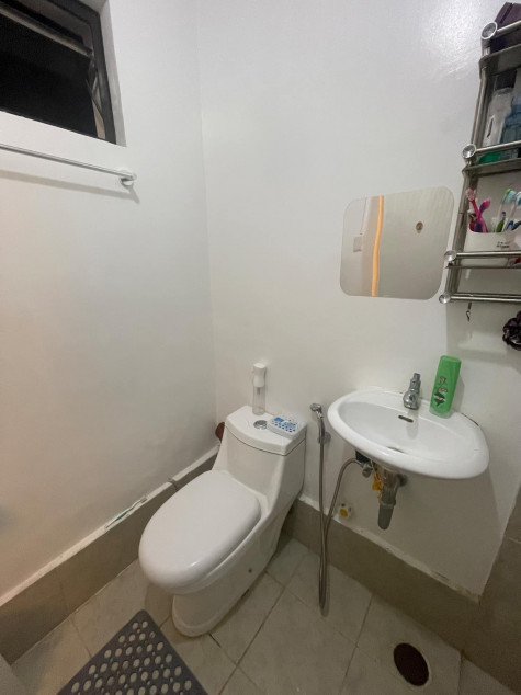 Pasalo House And Lot In Novaliches, Quezon City