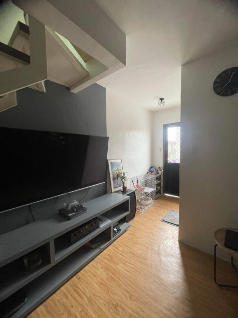 Pasalo House And Lot In Novaliches, Quezon City