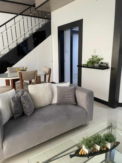 Fully Furnished 1-Bedroom Loft Condo with Parking Space in Taguig