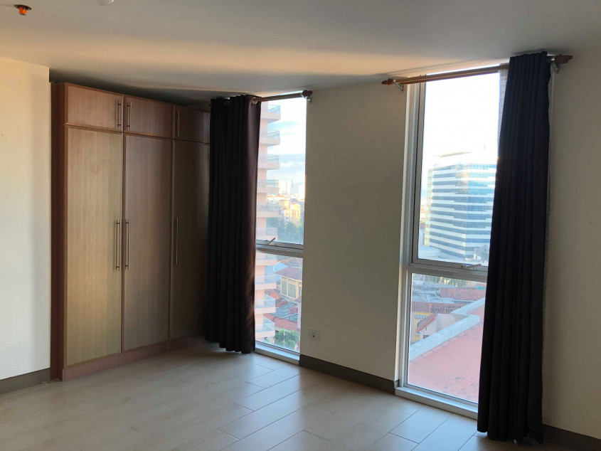 1-Bedroom Condo Unit With Parking At Venice Luxury Residences, BGC