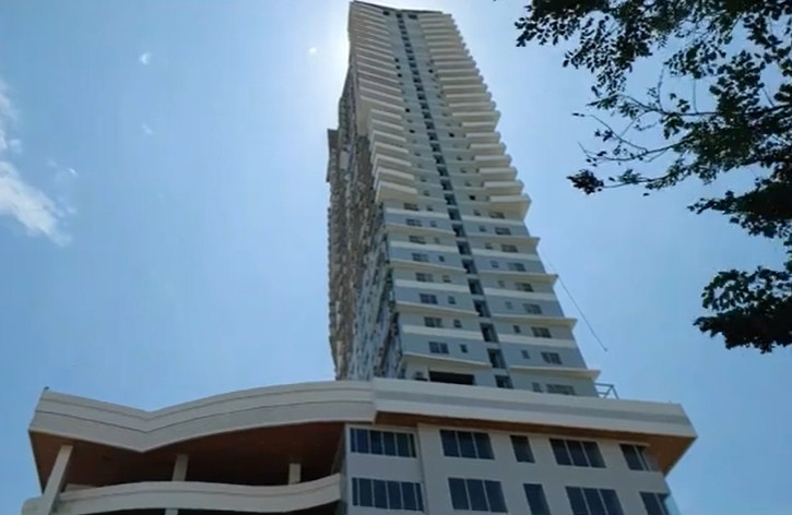 For Sale 1 Bedroom Condo Ready For Occupancy In Cardinal Rosales Ave. Near Ayala Mall