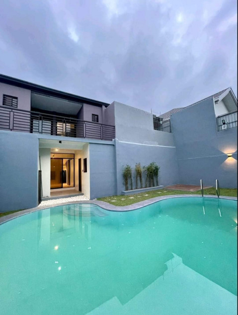 For Sale 4 Bedroom House In Greenwoods Executive Village, Pasig City