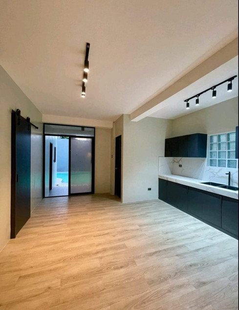 For Sale 4 Bedroom House In Greenwoods Executive Village, Pasig City