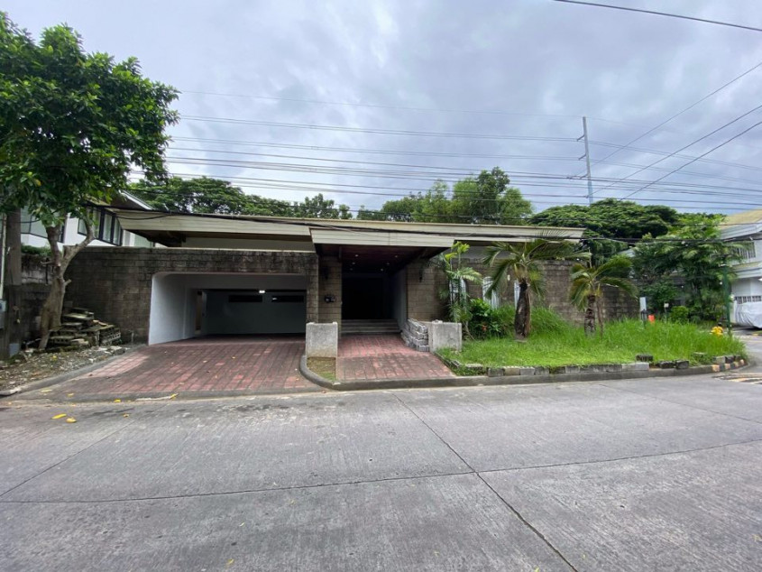 4 Bedroom House & Lot For Sale In Valle Verde 2, Pasig City
