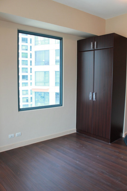 Well-Priced 2-Bedroom Condo In The Eastwood Park Residences, Quezon City