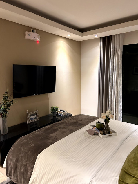 Luxury 1BR Condo With Parking For Sale At The Fifth, Meralco Avenue, Ortigas Center