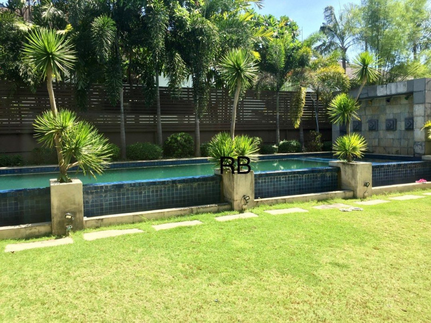 For Sale Modern House in Greenmeadows, Quezon City