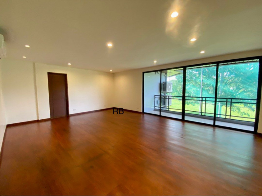 For Sale 5 Bedroom House in Ayala Hillside Estates, Quezon City