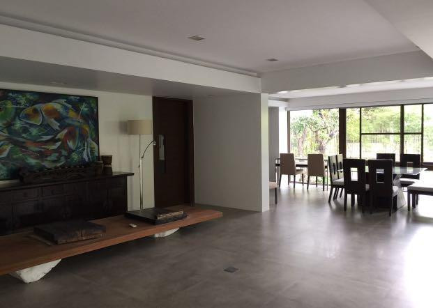 For Sale 6 Bedroom House in La Vista, Quezon City