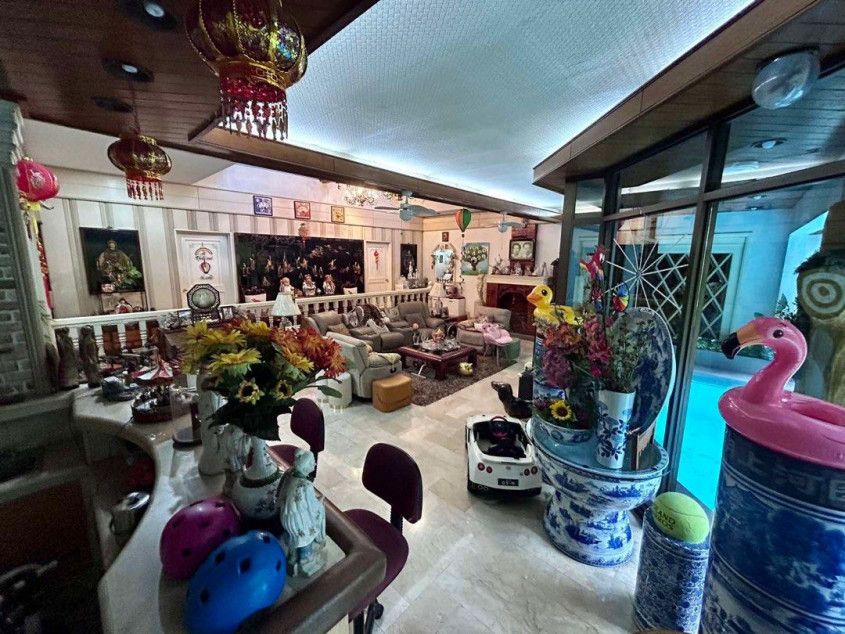 For Sale 4 Bedroom 805 sqm House in Greenmeadows, Quezon City