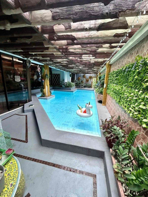 For Sale 4 Bedroom 805 sqm House in Greenmeadows, Quezon City
