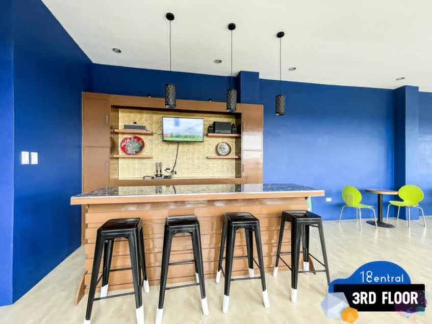 PROPERTY # 11457 For Rent: Commercial Space in Barangay Poblacion, Cordova, Cebu