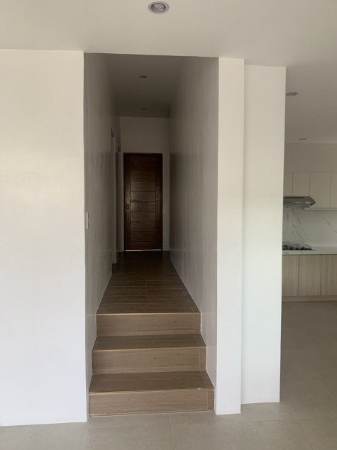 PROPERTY # 11405 For Rent Bungalow House in Casals Village, Mabolo, Cebu