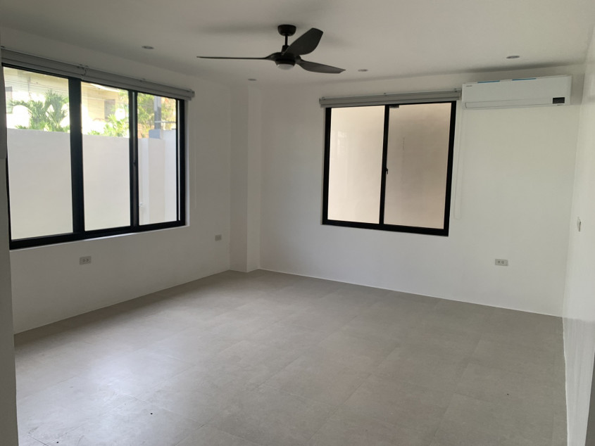 PROPERTY # 11405 For Rent Bungalow House in Casals Village, Mabolo, Cebu