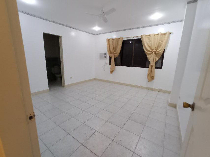 PROPERTY # 11387 For Rent 5BR House with View in Busay, Cebu