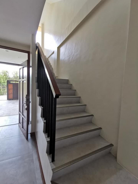 PROPERTY # 8039 - House for Sale in Buena Hills, Guadalupe, Cebu City