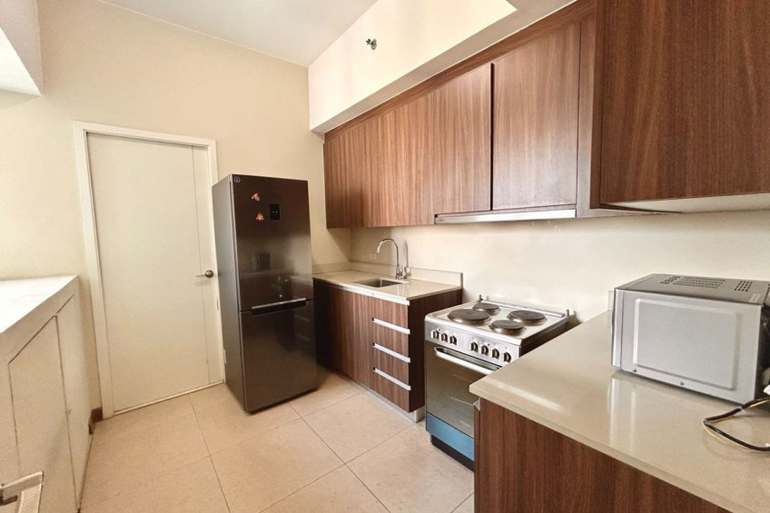 For Rent: 2 Bedroom Unit with Parking at Shang Salcedo Place | Luxurious Living in Makati