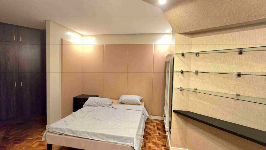 For Sale 3BR Condo In Serendra BGC, Taguig