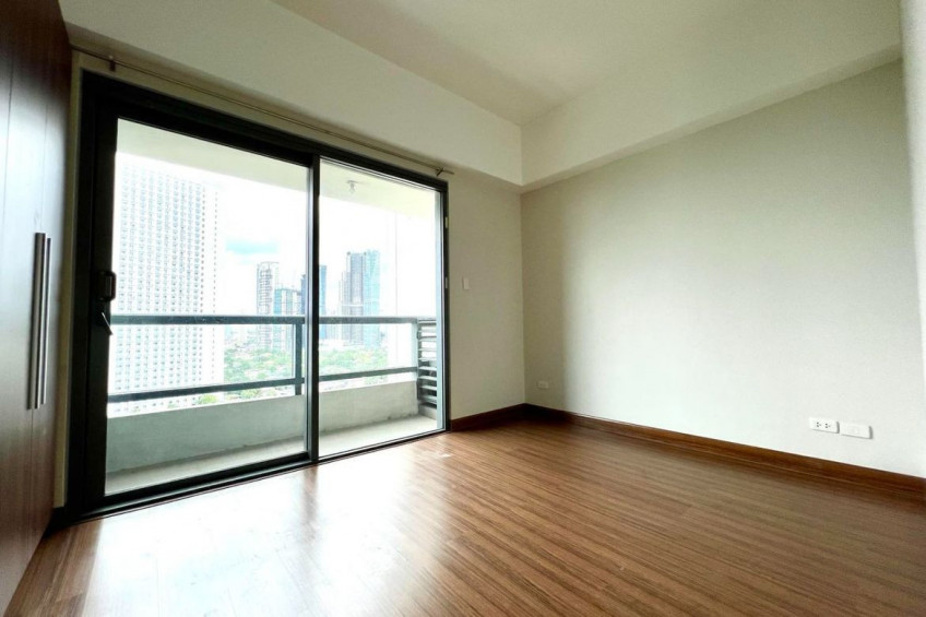 FOR RENT: 1-Bedroom Unit at Shang Salcedo Place, Makati City