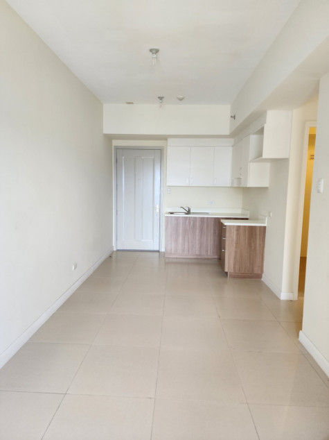 Clean Title RFO 2BR With Balcony & Parking For Sale At The Vantage At Kapitolyo Pasig