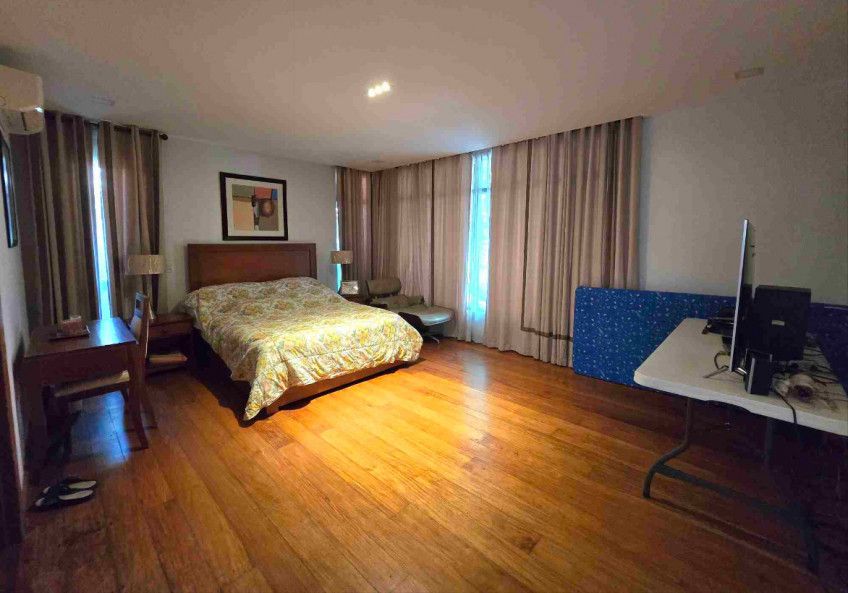 Modern House With View In White Plains Quezon City