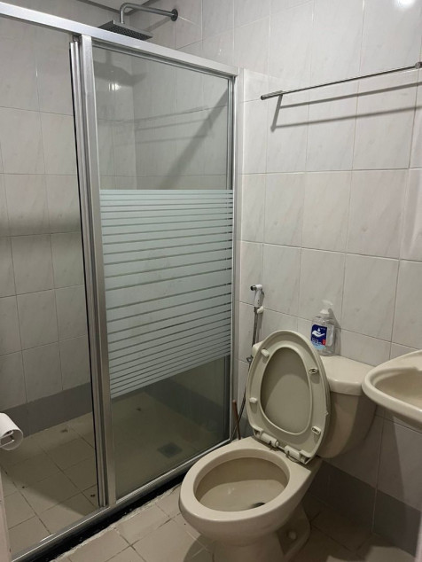 For Sale 3 BR BSA Twin Tower Condo With Parking In Mandaluyong City