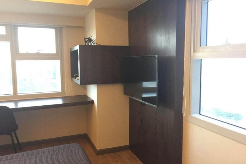 For Sale 2 Bedroom Unit With Parking Slot In BGC