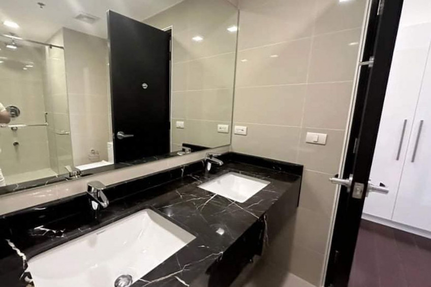 For Sale 3 Bedroom Unit At East Gallery Place With Parking Slot