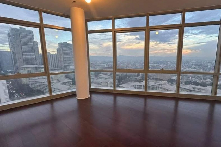 For Sale 3 Bedroom Unit At East Gallery Place With Parking Slot