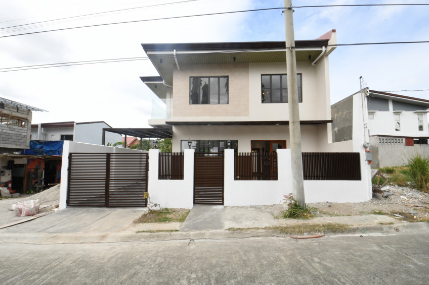 House And Lot For Sale In Robinson's Vineyard, Dasmariñas, Cavite