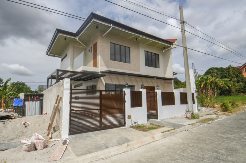 House And Lot For Sale In Robinson's Vineyard, Dasmariñas, Cavite