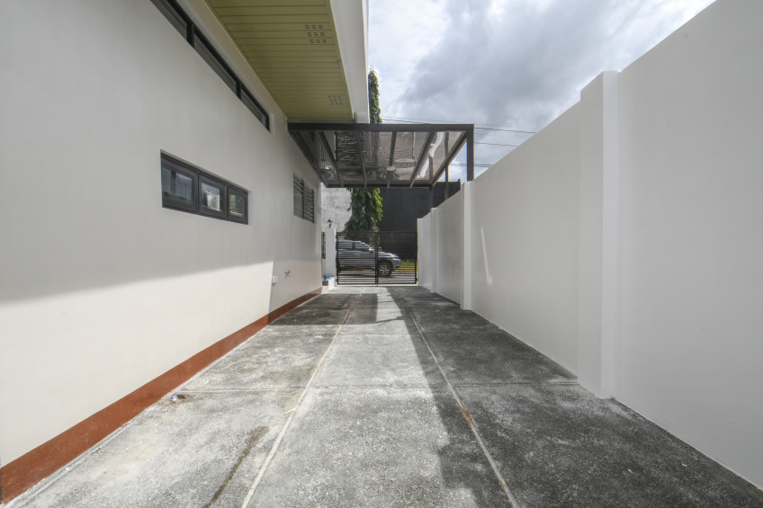House And Lot For Sale In Robinson's Vineyard, Dasmariñas, Cavite