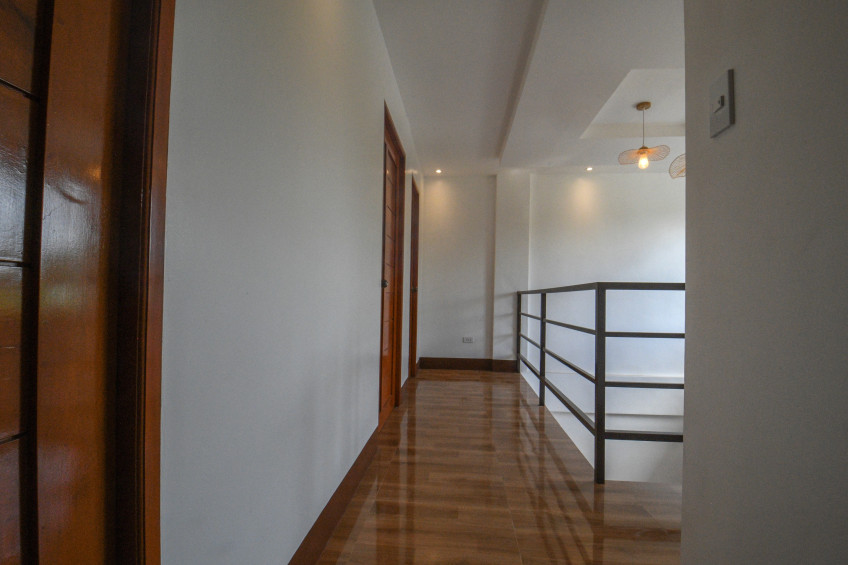 House And Lot For Sale In Robinson's Vineyard, Dasmariñas, Cavite