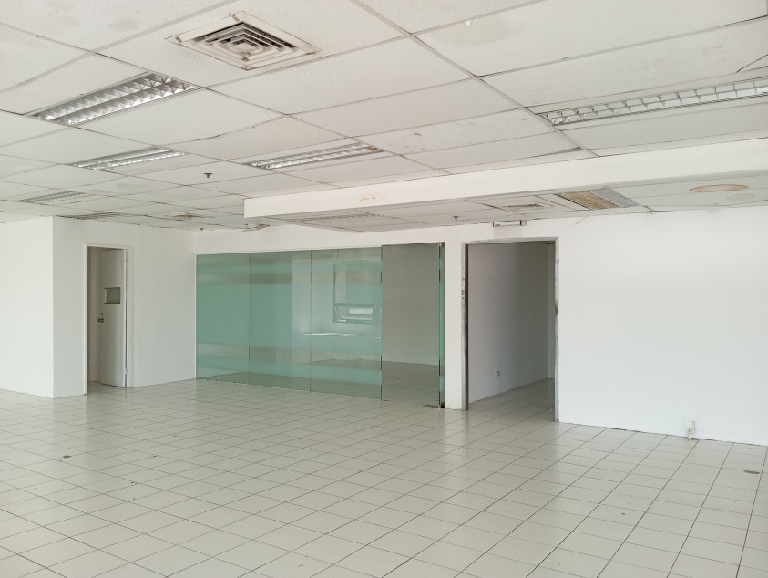 PROPERTY # 11308 For Rent: Office in Kepwealth Center, Cebu Business Park