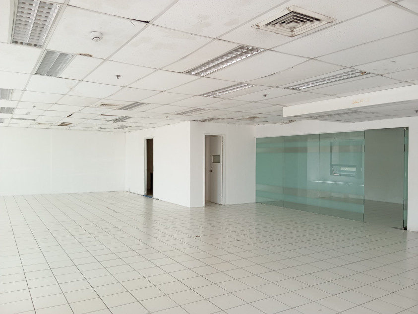 PROPERTY # 11308 For Rent: Office in Kepwealth Center, Cebu Business Park